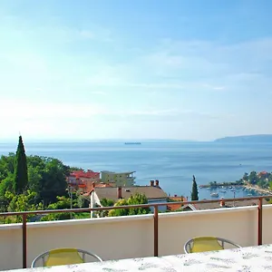 apartment-kolmanic.in-istria.net/